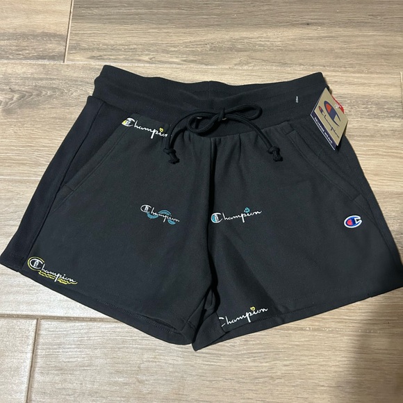 Champion Medium Black Women’s Fleece heavyweight athletic shorts logo pockets - Picture 4 of 5